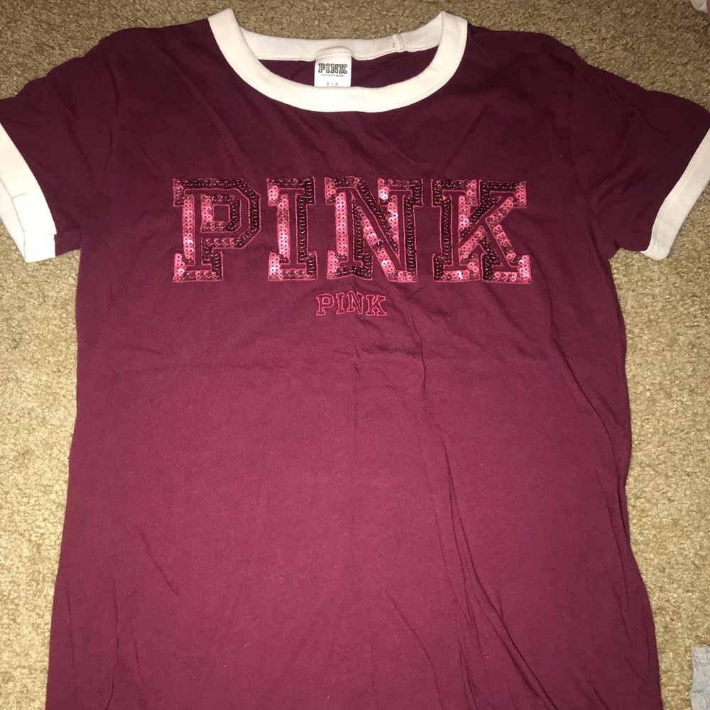 PINK Victoria’s Secret sequenced burgundy tee S
